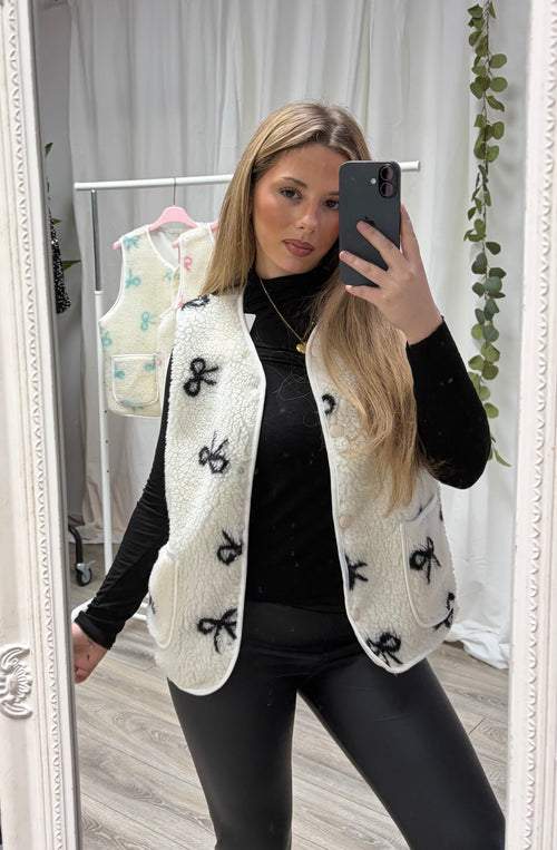 Iconic Sweet Vest